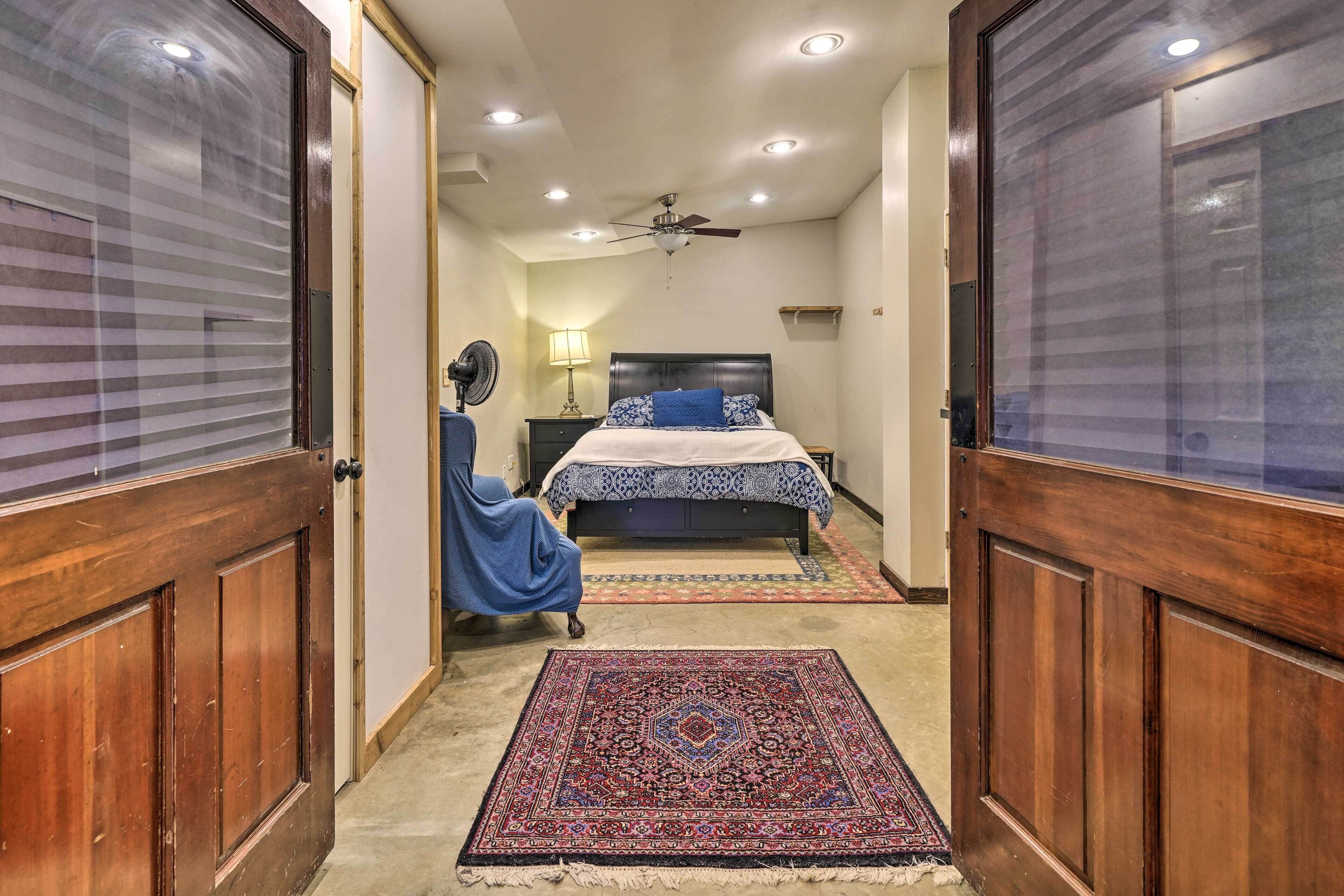 1 間臥室、床單