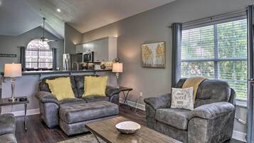 Apartemen (3 Bedrooms) | Bagian depan properti