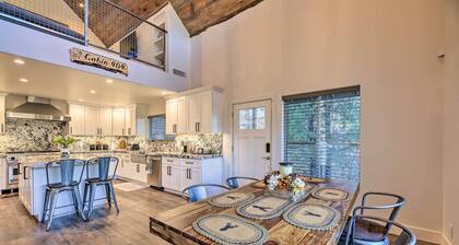 Mtn-view 'cabin 404' w/ Deck in Payson!