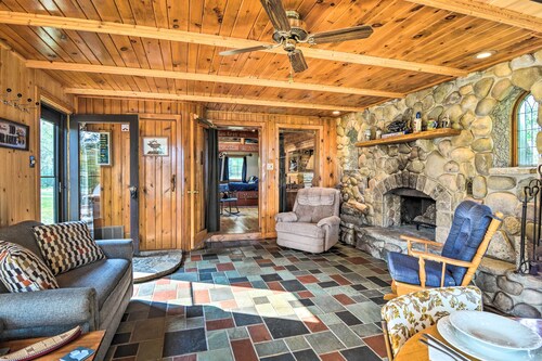 Cabin on Rush Lake w/ Bar, Grill & Kayaks!