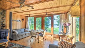 House (0 Bedroom) | Interior