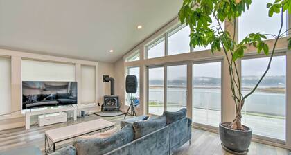 Scenic & Spacious Getaway on North Bay w/ Deck!