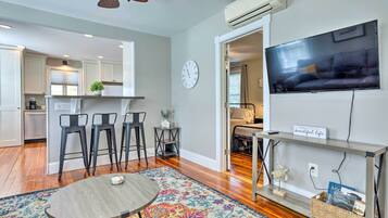 Apartment (2 Bedrooms) | Bahagian dalam