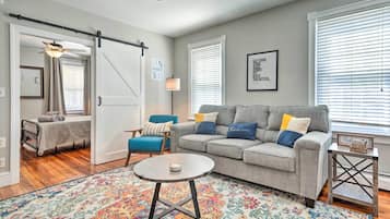 Apartment (2 Bedrooms) | Bahagian dalam