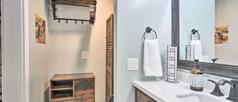 Apartment (0 Bedroom) | Interior