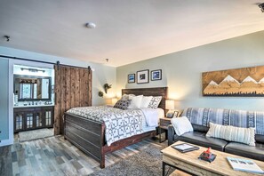 Apartment (0 Bedroom) | Interior