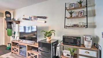 Apartment (0 Bedroom) | Interior