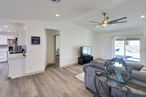 House (3 Bedrooms) | Interior - Putting Green, Pool Access: Lake Havasu City Home! (Lake Havasu City)