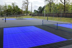 Apartment (2 Bedrooms) | Interior - Hot Springs Condo on Lake Hamilton w/ Balcony! (Hot Springs)