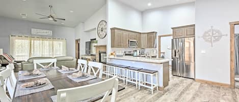 Leilighet (3 Bedrooms) | Eget kjøkken | Mikrobølgeovn, ovn, kokeplater og oppvaskmaskin