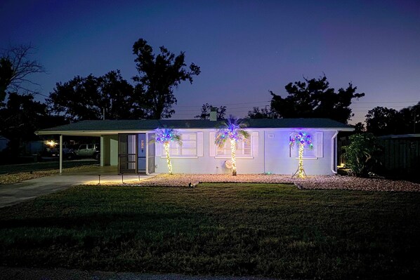 House (2 Bedrooms) | Interior - 1 Mi to Beach: Nokomis Home w/ Private Pool (Nokomis)