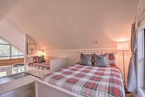 Apartment (1 Bedroom) | Interior - Designer Retreat w/ Pool, Golf + Beach Access! (Salem)
