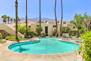 Outdoor pool - Palm Springs Hideaway w/ Resort Amenities! (Palm Springs)