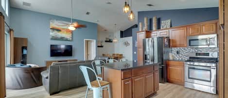 House (3 Bedrooms) | Interior