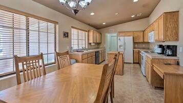 Nhà (3 Bedrooms) | Nội thất