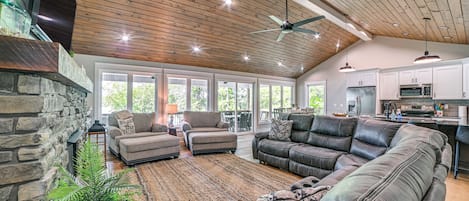 House (4 Bedrooms) | Interior