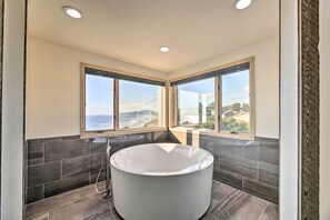 独立别墅 (Multiple Bedrooms) | 住宿内部