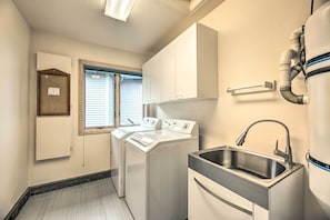 House (Multiple Bedrooms) | Interior