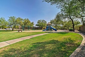 Interior - Charming Anthem Home w/ Fire Pit, 1 Mi to Park! (Phoenix)