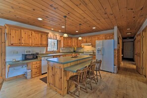 Talo (5 Bedrooms) | Sisätilat