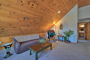 Talo (5 Bedrooms) | Sisätilat