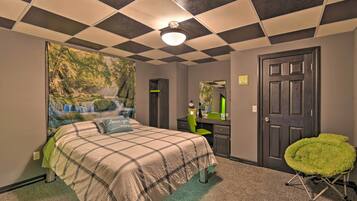 House (5 Bedrooms) | Interior