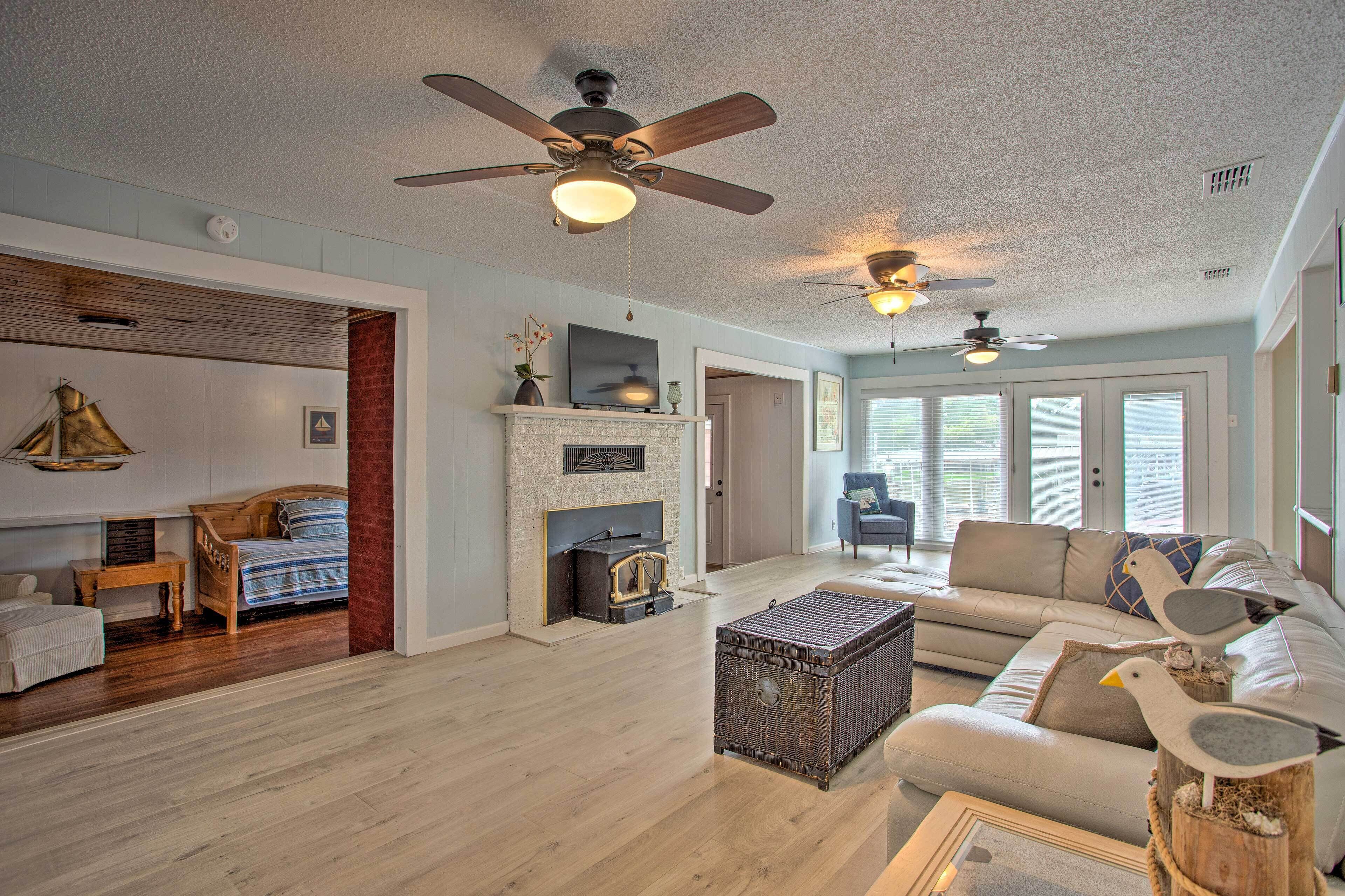 House (4 Bedrooms) | Front of property