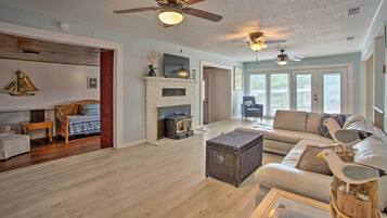 Rumah (4 Bedrooms) | Bagian depan properti