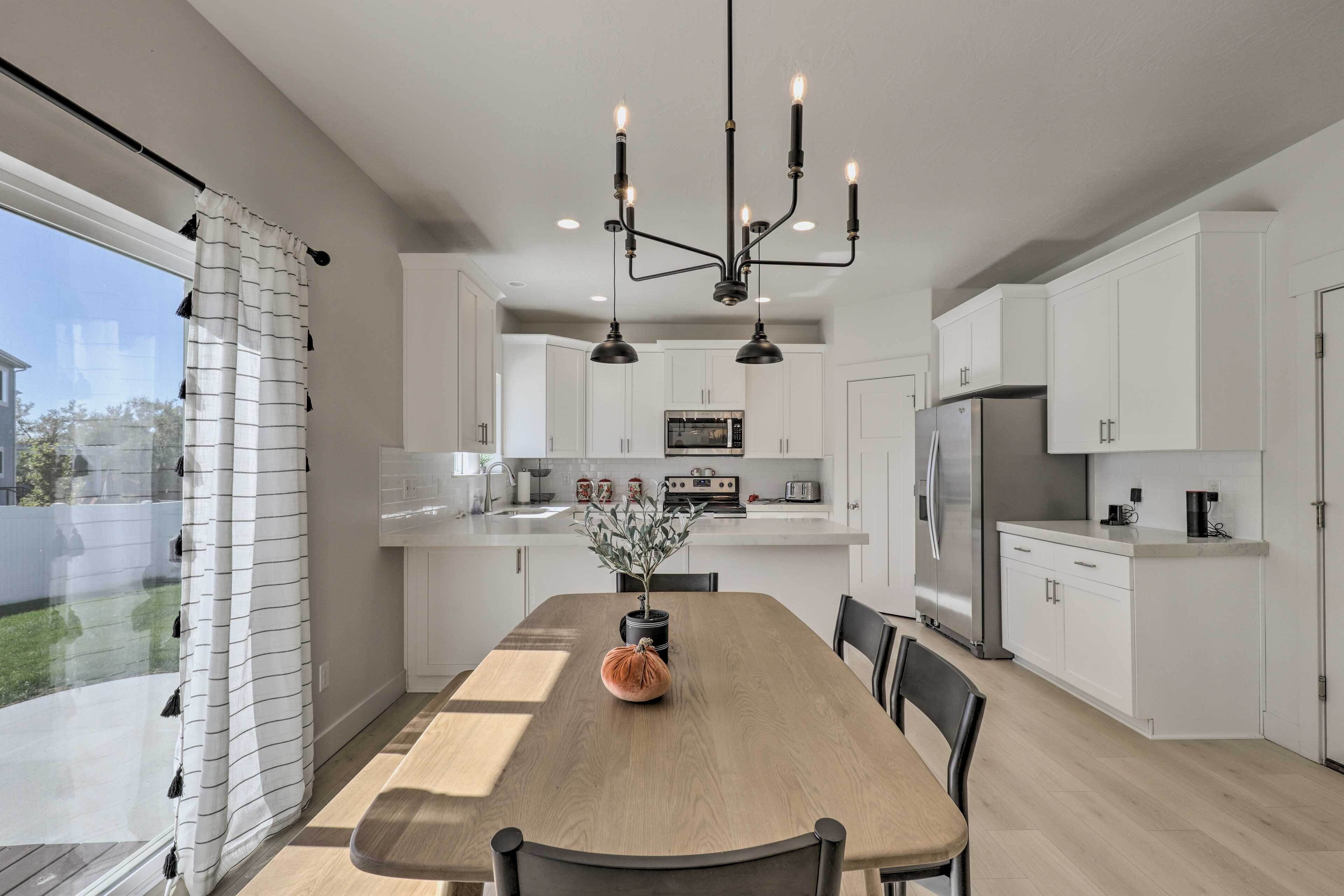 House (4 Bedrooms) | Interior