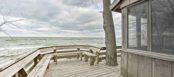 Lake Michigan Waterfront Home: 1 Mile to Downtown!
