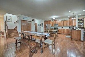 House (5 Bedrooms) | Interior - Lake Michigan Waterfront Home: 1 Mile to Downtown! (Douglas)