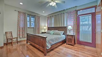 House (5 Bedrooms) | Interior