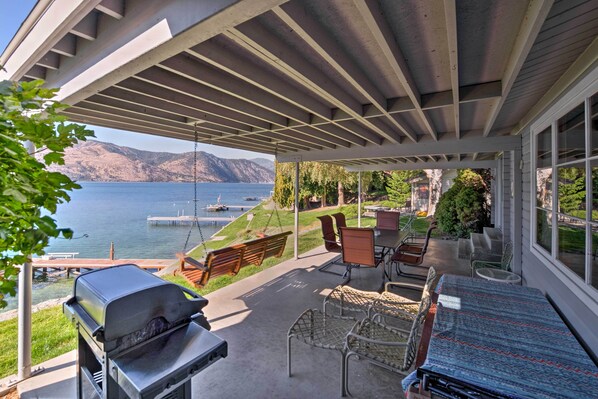 House (3 Bedrooms) | Interior - Waterfront Manson Cabin on Lake Chelan w/ Deck! (Manson)