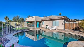 House (4 Bedrooms) | Pool | Outdoor pool