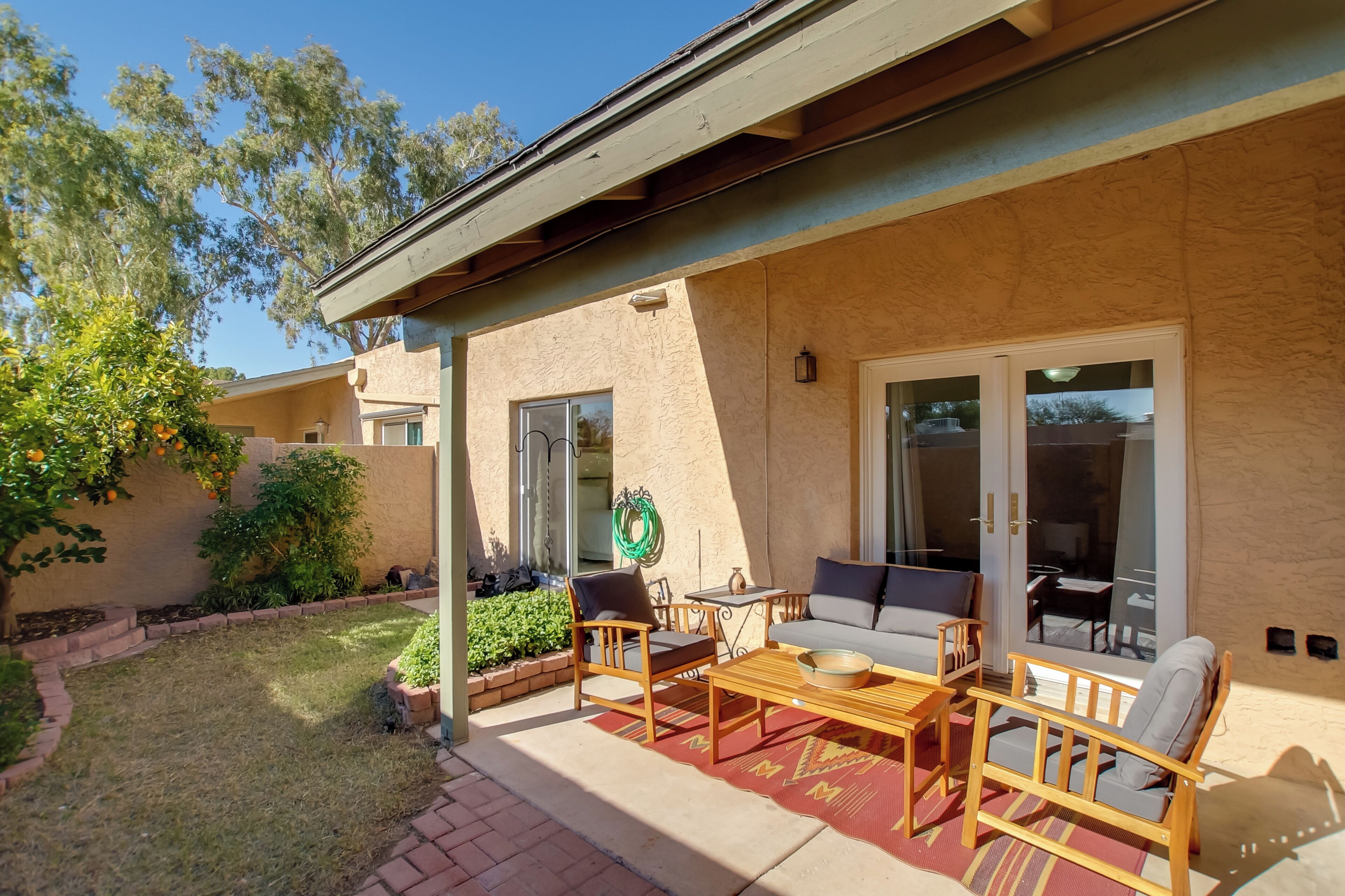 Apartment (2 Bedrooms) | Front of property