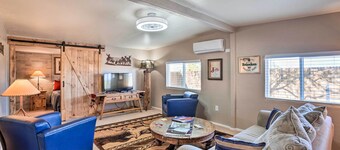 Western-style Phoenix Home: 15 Mi to Lake Pleasant