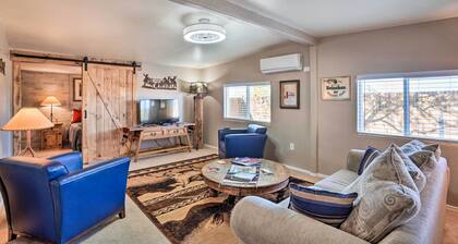 Western-style Phoenix Home: 15 Mi to Lake Pleasant
