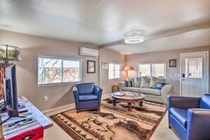 Cottage (2 Bedrooms) | Interior