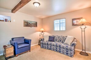 Cottage (2 Bedrooms) | Interior