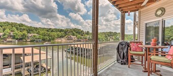 Lake View, Pool Access: Idyllic Camdenton Condo!