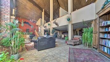 Apartment (0 Bedroom) | Interior