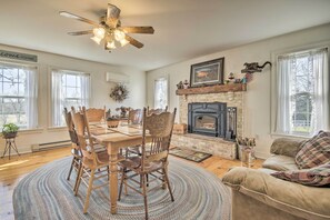 House (5 Bedrooms) | Interior - Farmhouse on River, 12 Miles to Liberty Mountain (Taneytown)