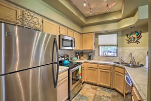 Apartment (2 Bedrooms) | Interior - Serene Desert Escape w/ Porch & Resort-style Perks (Tucson)