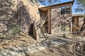 Apartment (2 Bedrooms) | Interior - Serene Desert Escape w/ Porch & Resort-style Perks (Tucson)