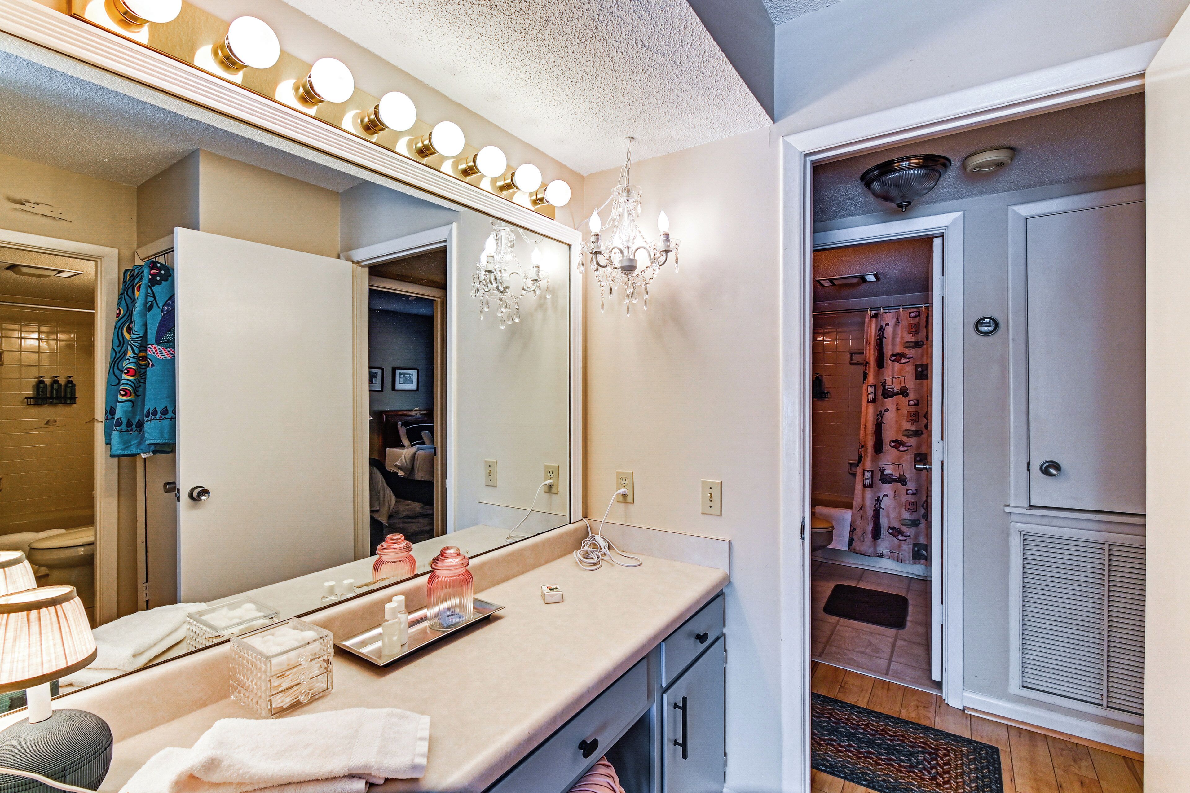 المنشأة من الداخل