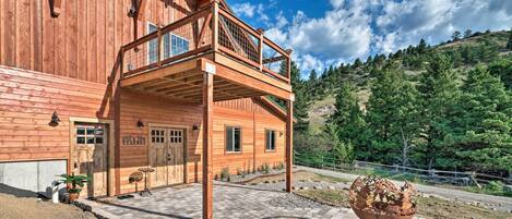 Apartment (3 Bedrooms) | Front of property