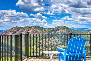 Interior - Hot Tub & Mtn View! Cripple Creek Retreat (Cripple Creek)