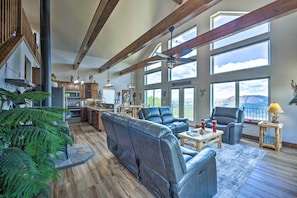 House (4 Bedrooms) | Front of property - Hot Tub & Mtn View: Cripple Creek Retreat! (Cripple Creek)