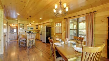 Casa (2 Bedrooms) | Interior