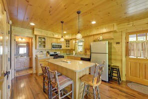 Interior - Book Now for Polar Express: Bryson City Cabin (Bryson City)